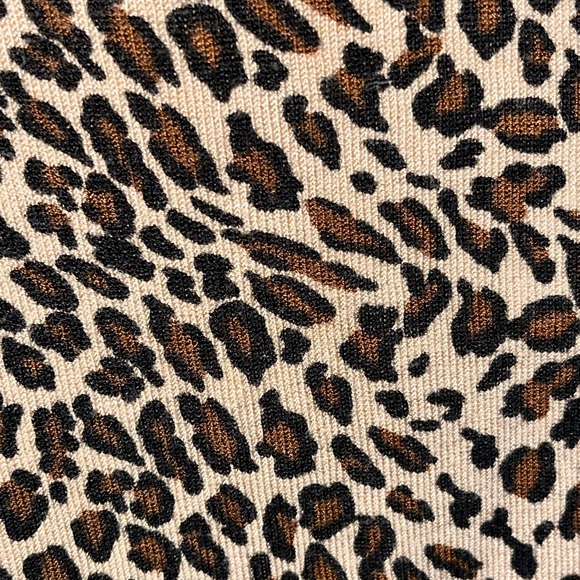 Sleeveless Cheetah print top INC - Picture 3 of 3